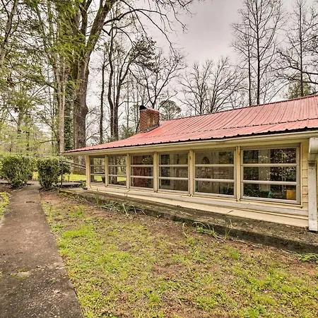 Villa Cozy Wooded Retreat 2 Mi To Dtwn Brevard!
